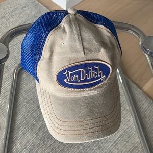 Von Dutch hat